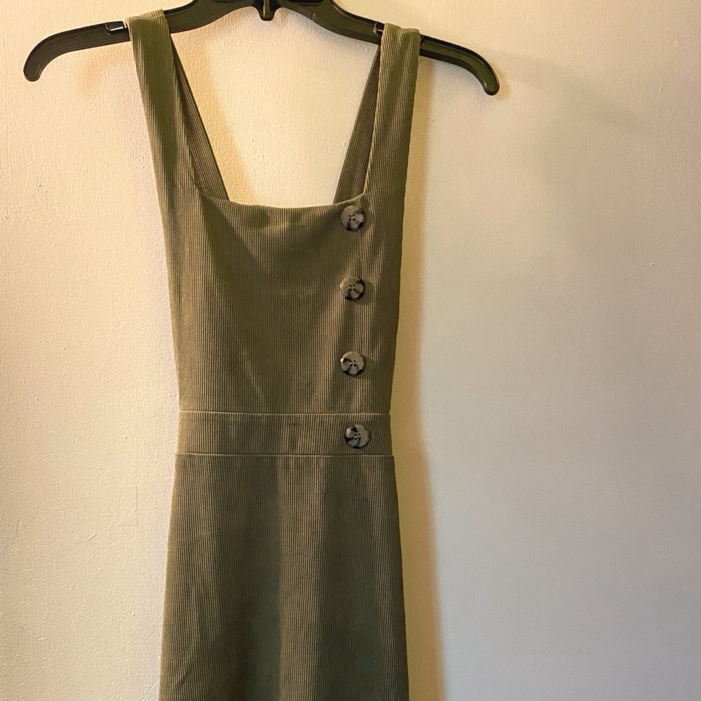 Size: Small, Sage Green Jumper Dress